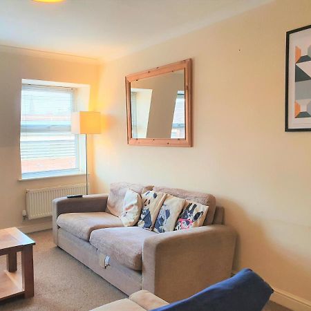 Old Town Central Apartments Swindon Luaran gambar