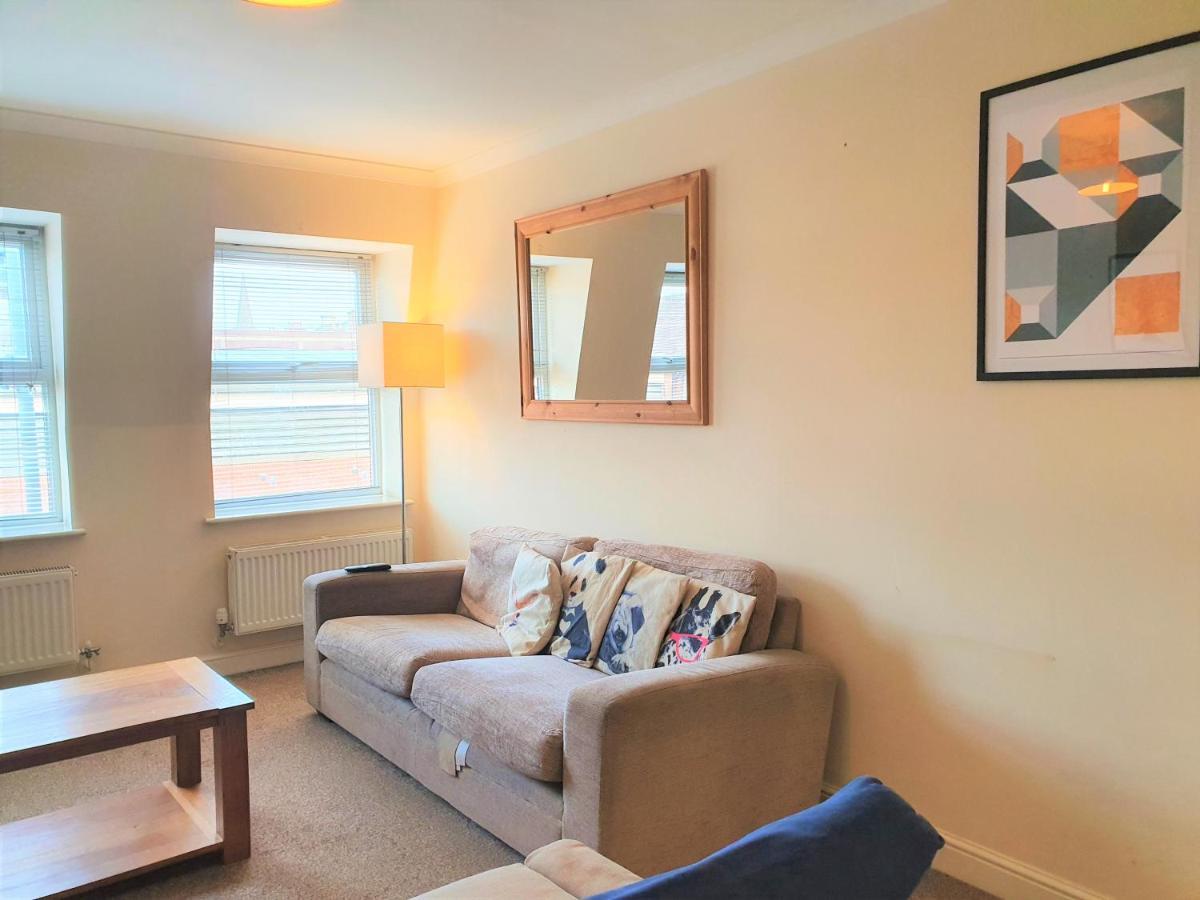 Old Town Central Apartments Swindon Luaran gambar