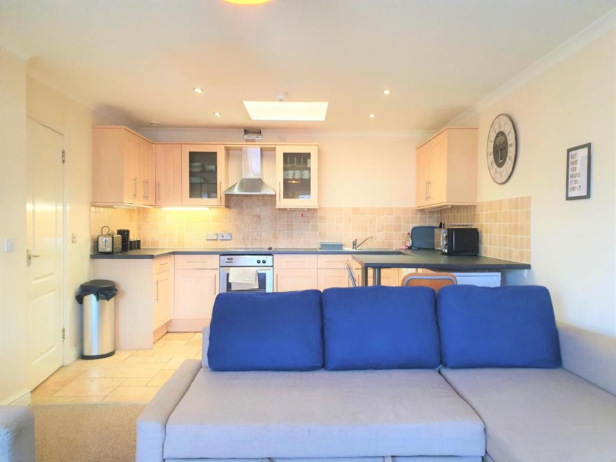 Old Town Central Apartments Swindon Luaran gambar