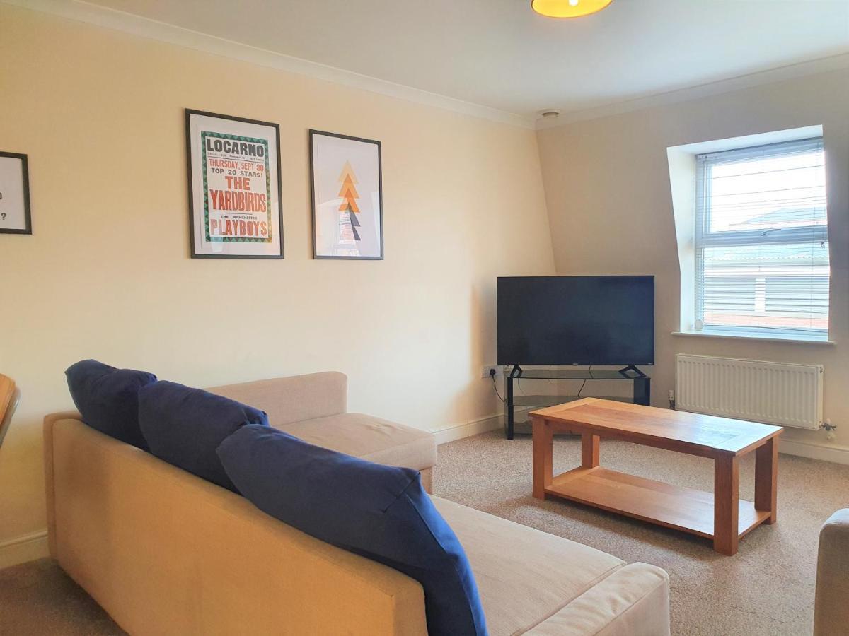 Old Town Central Apartments Swindon Luaran gambar