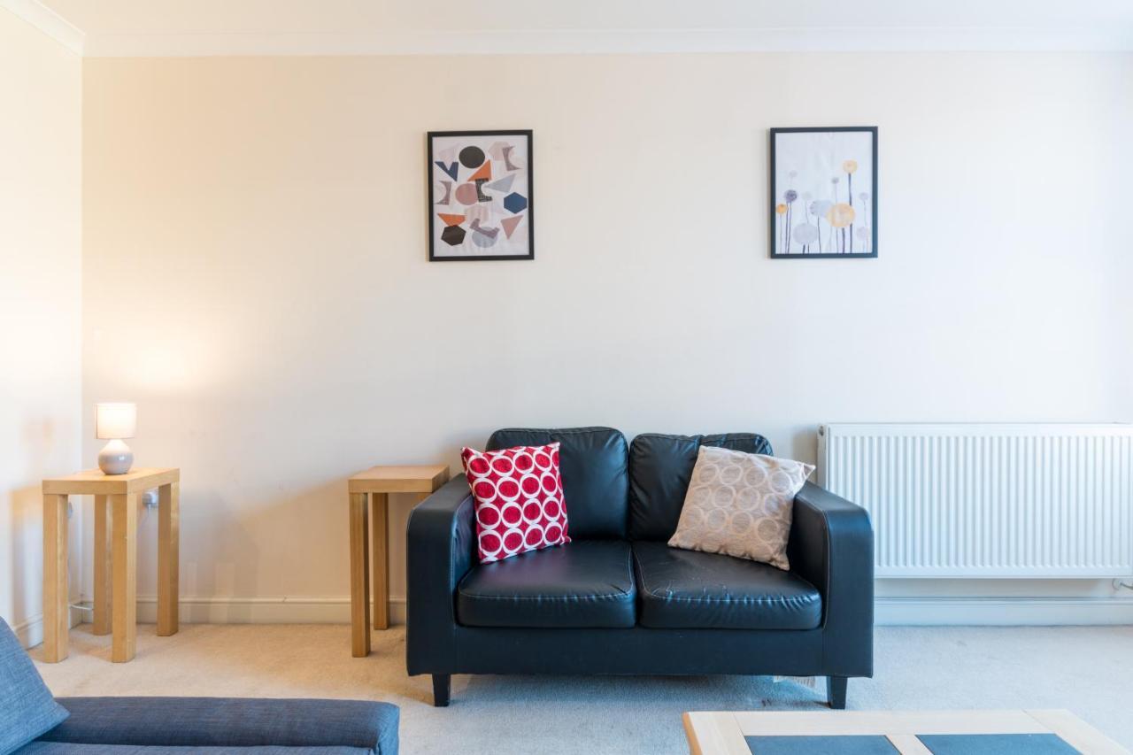 Old Town Central Apartments Swindon Luaran gambar