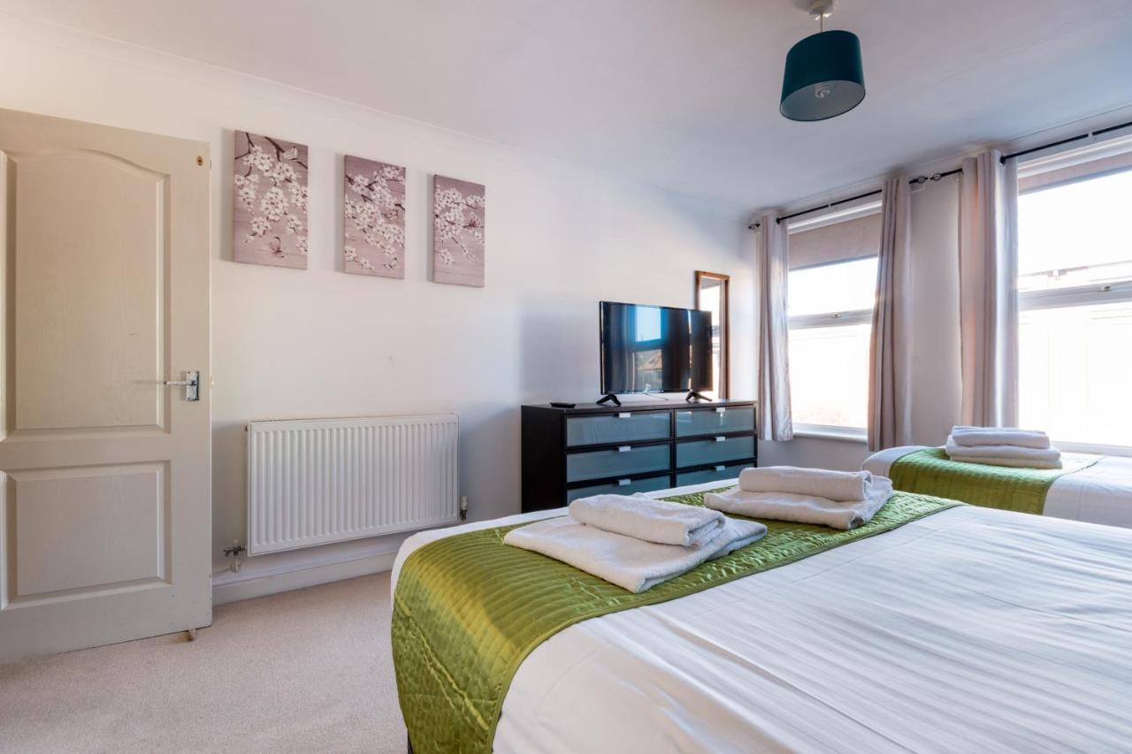 Old Town Central Apartments Swindon Luaran gambar