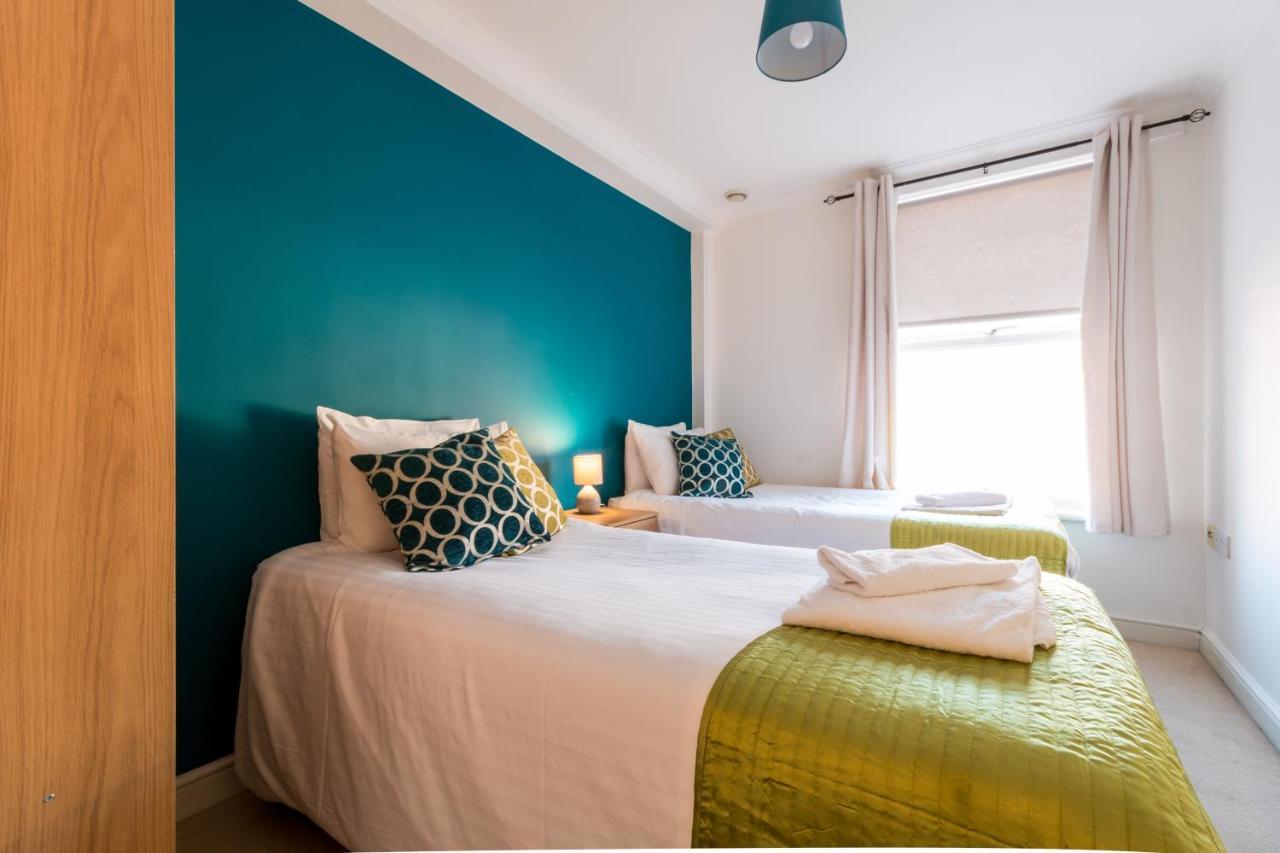 Old Town Central Apartments Swindon Luaran gambar