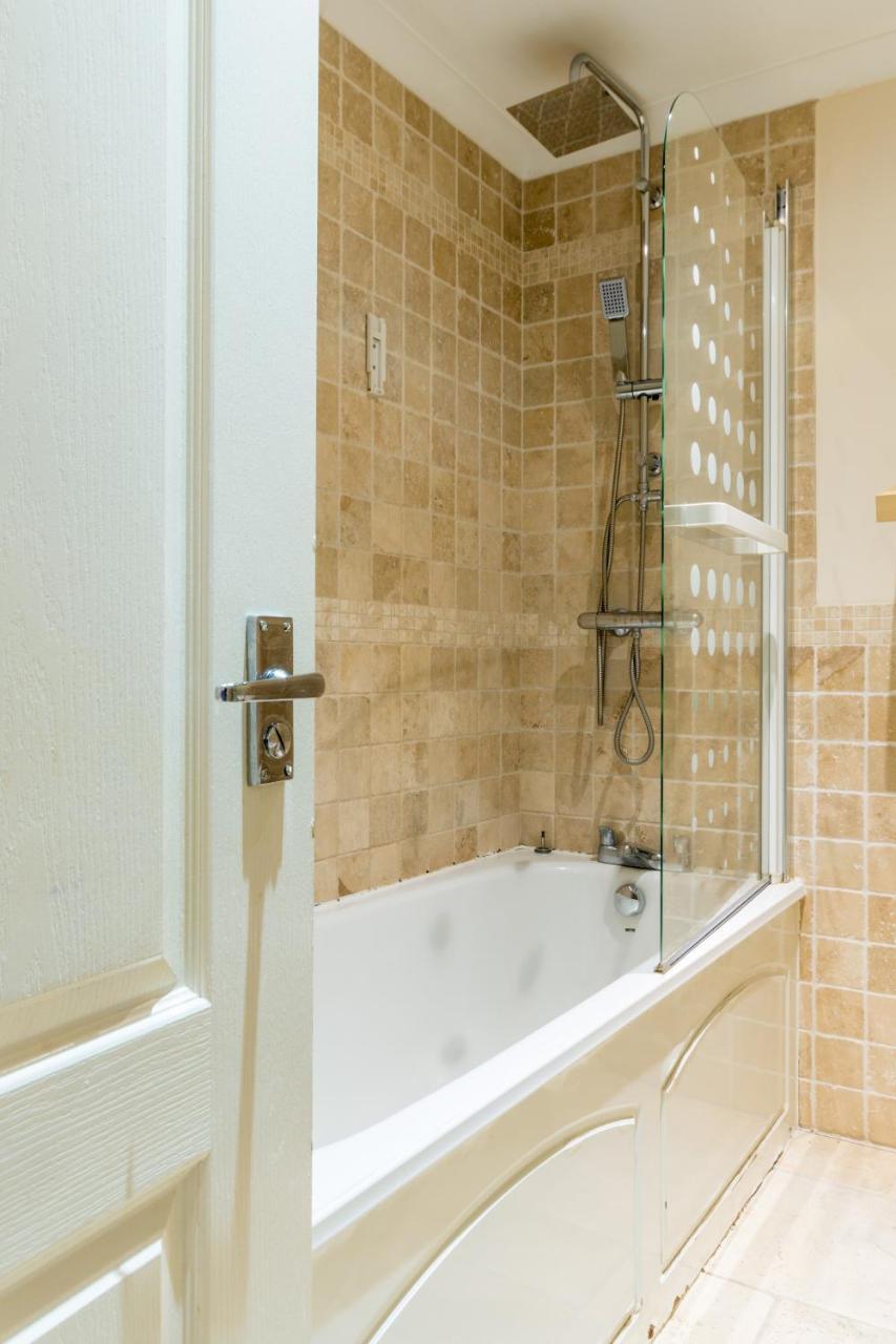 Old Town Central Apartments Swindon Luaran gambar