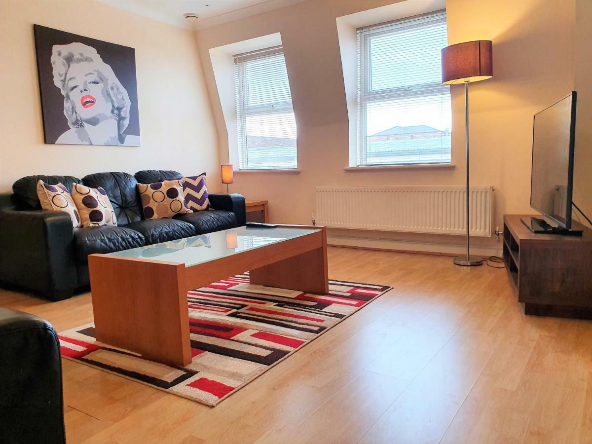 Old Town Central Apartments Swindon Luaran gambar