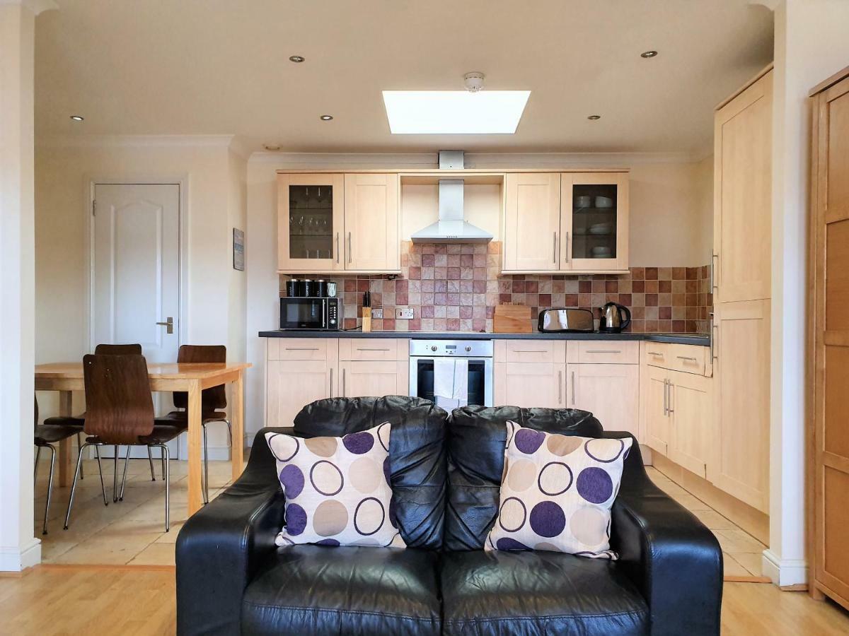 Old Town Central Apartments Swindon Luaran gambar